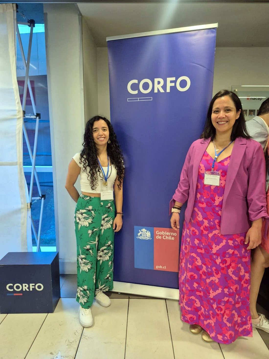 Las directoras de Lelikelen en una actividad del proyecto CORFO
